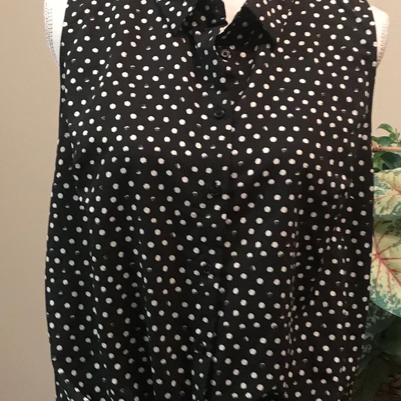 A New Day *NWT* Tie Front Blouse - Picture 2 of 8